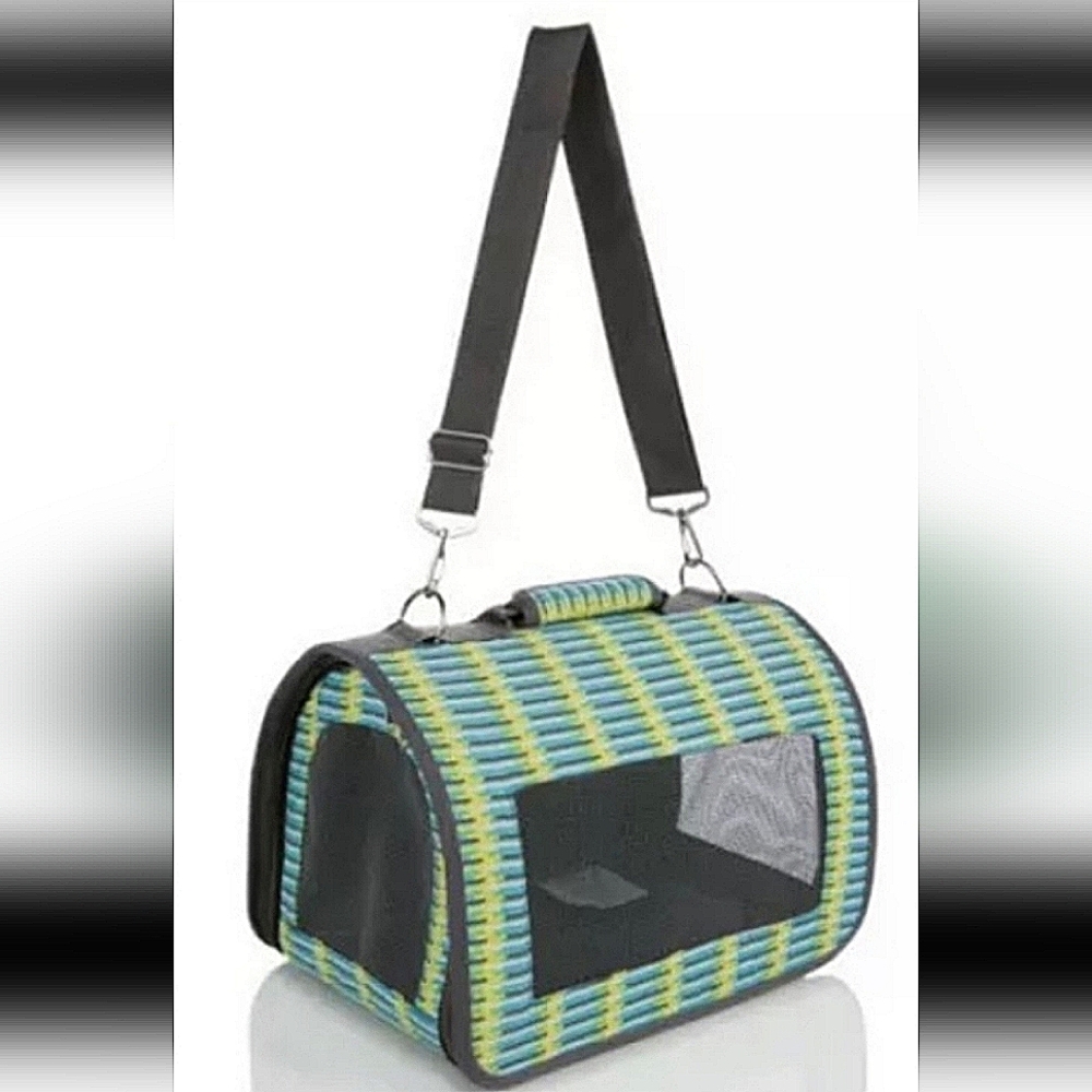 All Living Things Small Pet Traveler